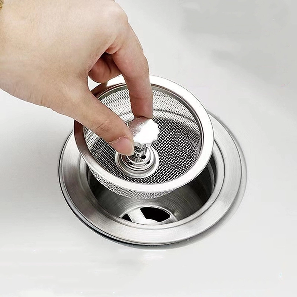 Lưới chắn rác cho chậu rửa giúp lọc sạch tóc, cặn xà phòng và chất bẩn, ngăn chặn hiệu quả nguy cơ tắc nghẽn đường ống thoát nước phòng tắm.