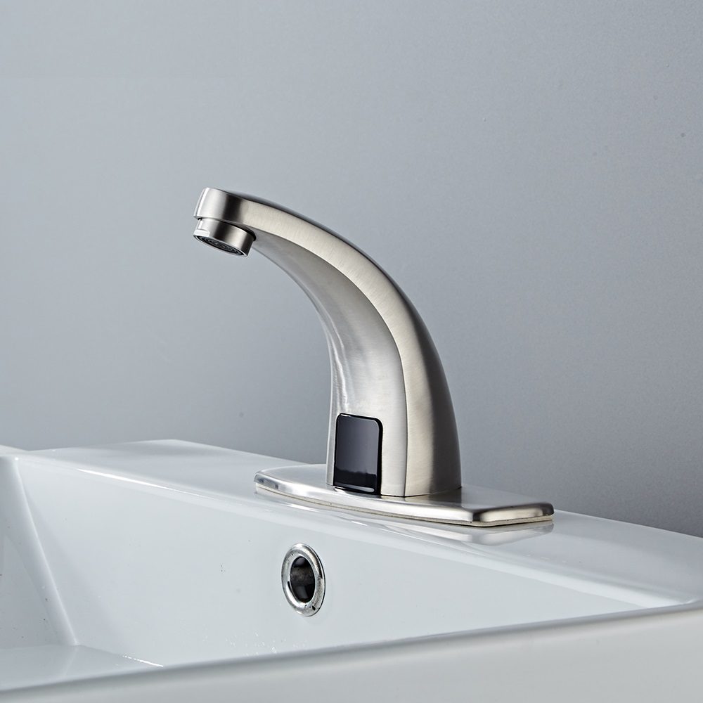 Vòi chậu cảm ứng vật liệu Inox 304 cao cấp sở hữu khả năng chống hoen gỉ tuyệt đối, an toàn cho nguồn nước và dễ dàng lau chùi, làm sạch.