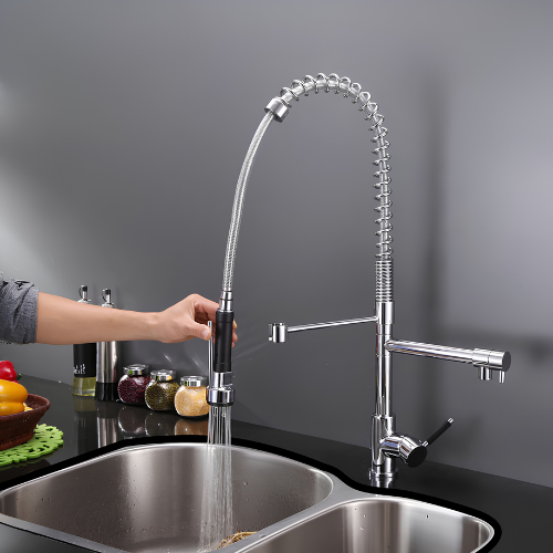 Vòi rút dây là giải pháp "cứu tinh" hoàn hảo cho chậu rửa 2 hố nhờ khả năng linh hoạt xoay chuyển và kéo kéo dài đến mọi ngóc ngách.